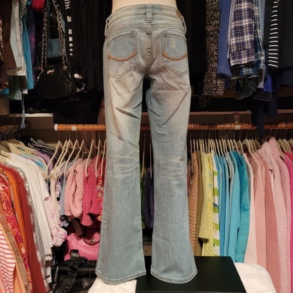 Refuge ♡ Sweet Cute 'n Sexy Denim Faded-Distressed-Embroidered Blue Jeans 7S - Picture 16 of 17